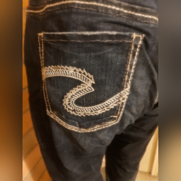 Silver Jean Co crop jeans size 24 - Picture 5 of 8